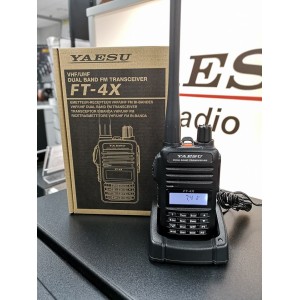 Yaesu FT-4XE ricetrasmittente Dual band VHF / UHF 5 watt